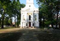 Rumunska pravoslavna crkva i spomenik
