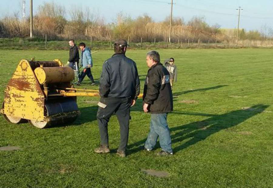 Akcija uređenja terena FK Vojvodina Seleuš